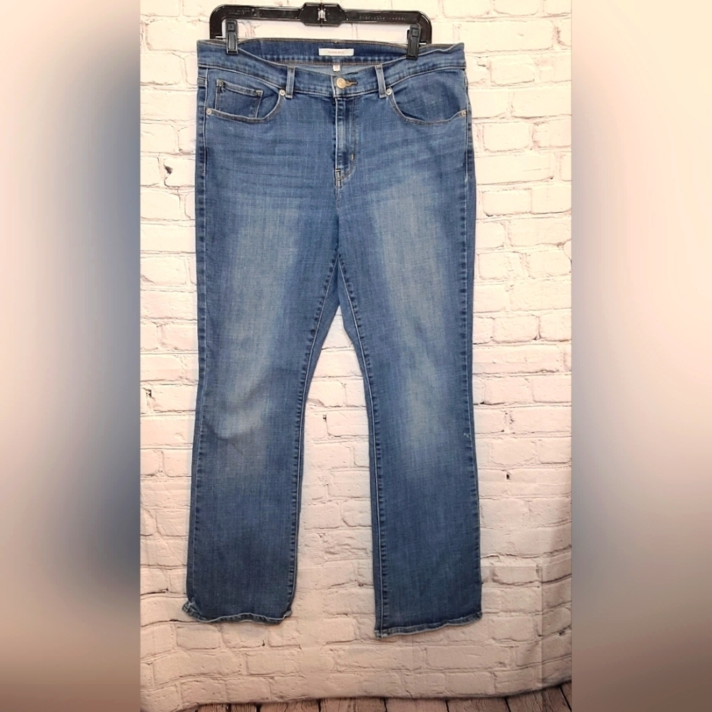 Levi's Classic boot cut size 12